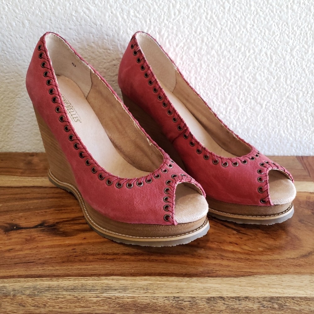 Seychelles Red Wedge Heels Size 6.5